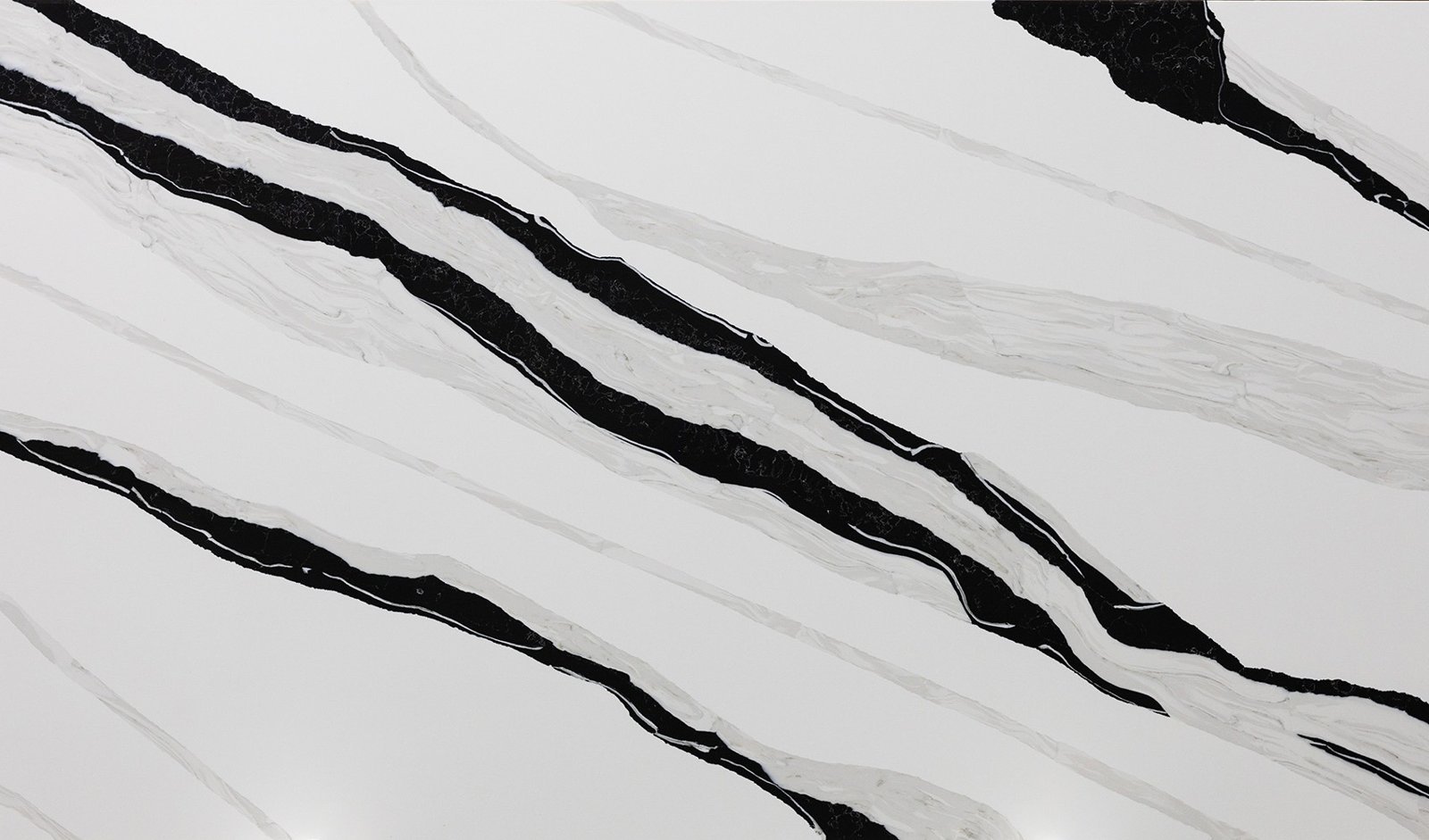 Etna Quartz 068 Panda White Etna Quartz 068 Panda White
